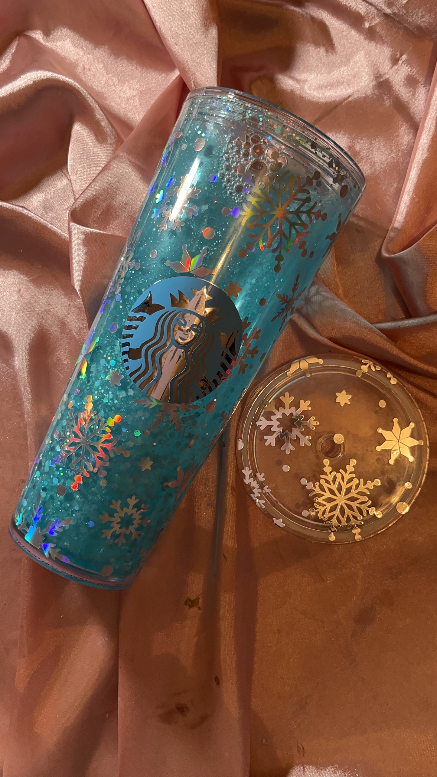 Snowflake Glitter Snow Globe Tumbler