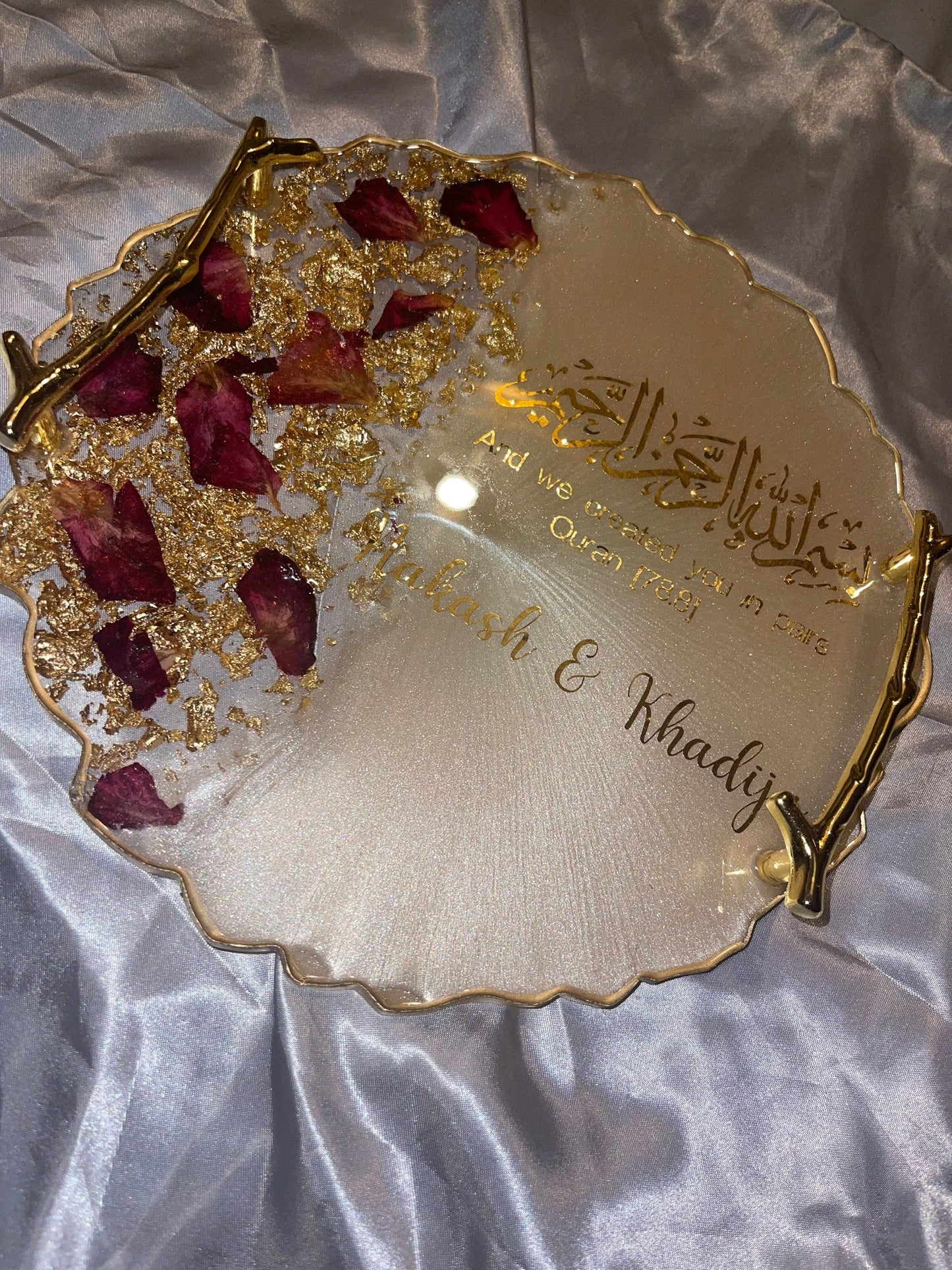 Round custom resin ring plate with handles | Nikkah | Wedding | Personalise | Gift | Bespoke | Luxury | Home decor | Vanity Tray